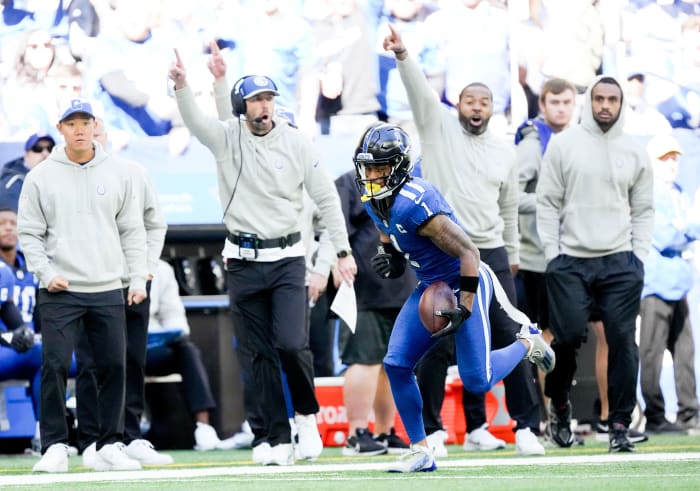 Indianapolis Colts wide receiver Josh Downs (1) rushes down the sideline Sunday, Oct. 22, 2023, during a game against the Cleveland Browns at Lucas Oil Stadium in Indianapolis.